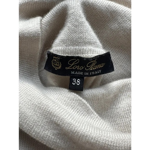 Retail $1990 Loro Piana Beige Turtleneck IT 38 100% Cashmere - Picture 4 of 9